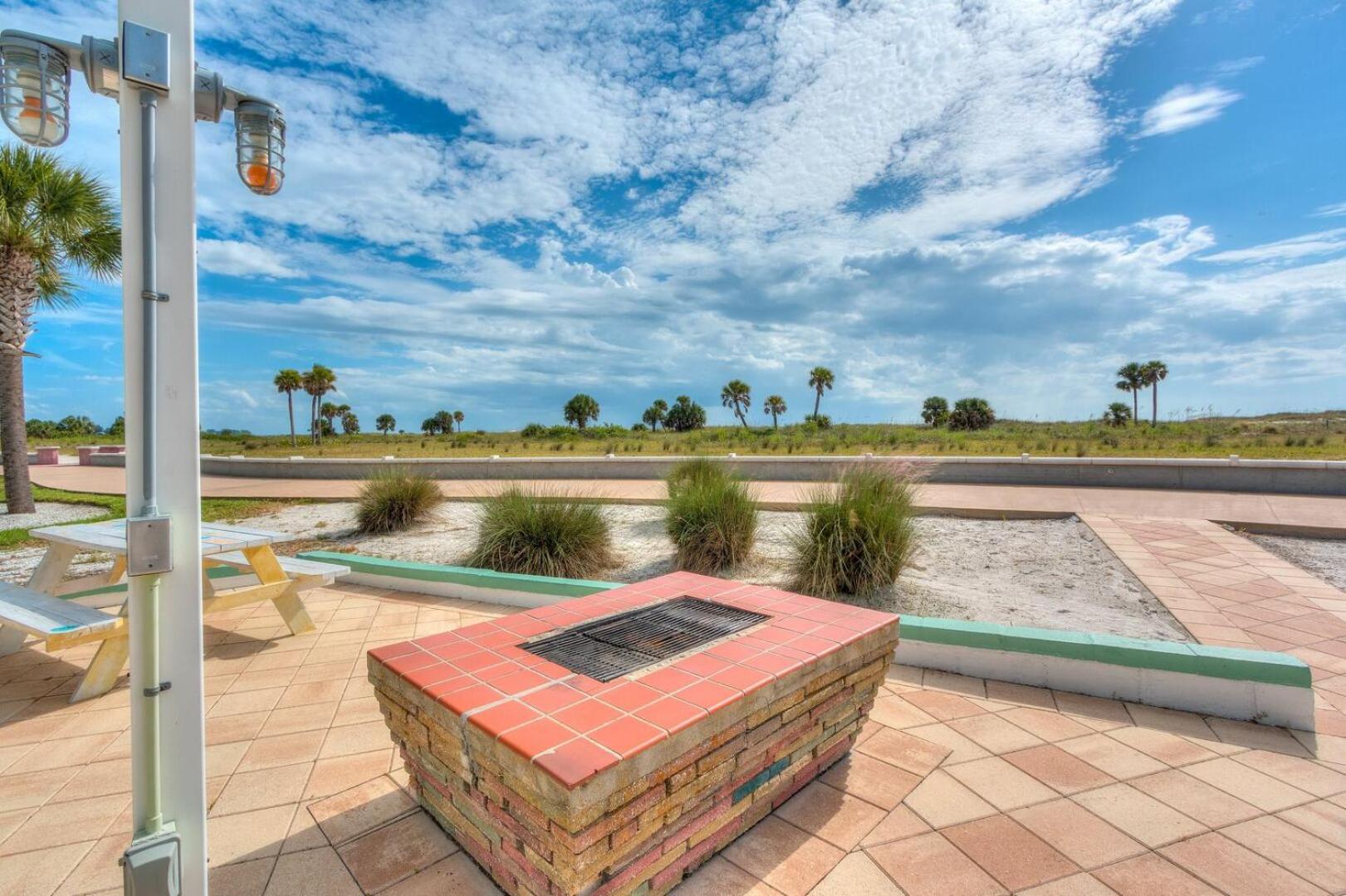 Tropic Terrace Hotel St. Pete Beach Luaran gambar